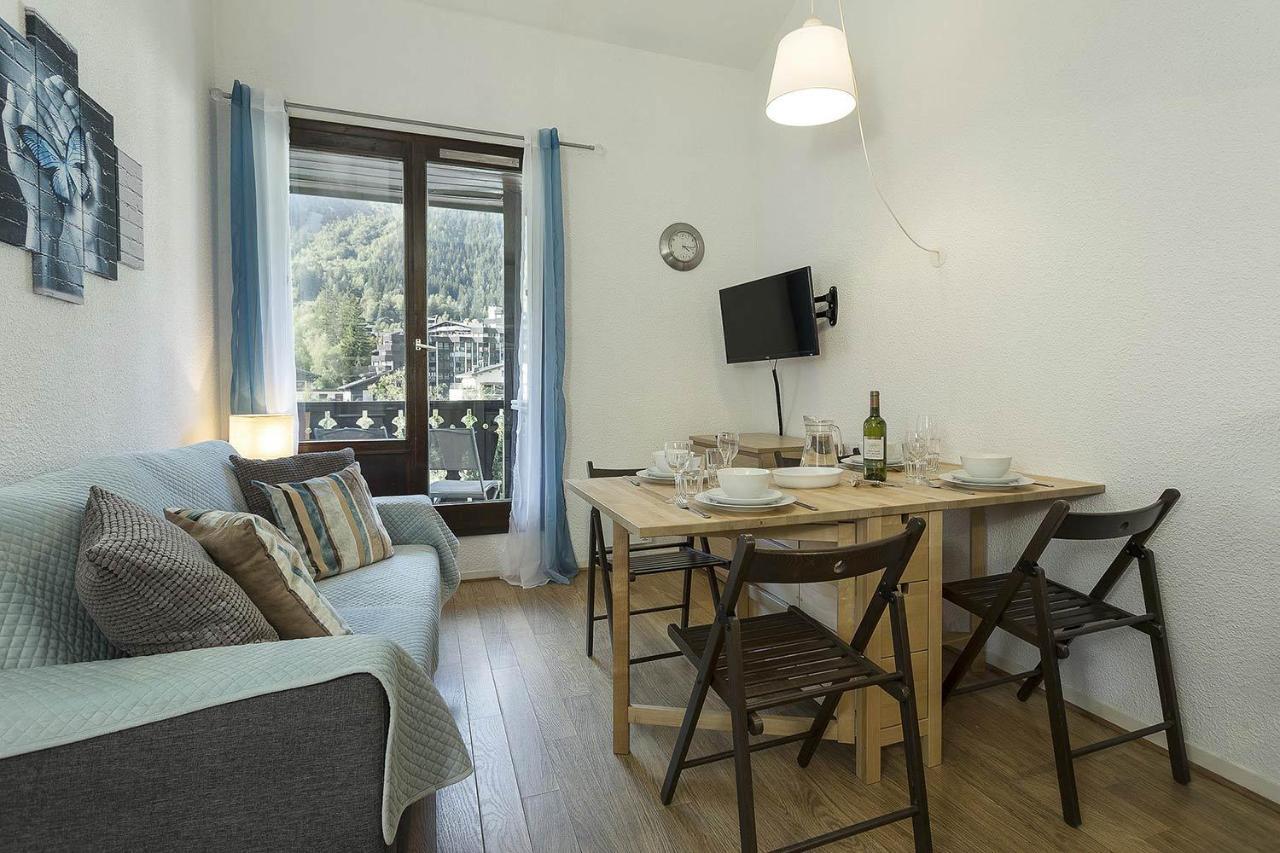 Apartment Forclaz 4B - Alpes Travel - Central Chamonix - Sleeps 4 Exteriör bild