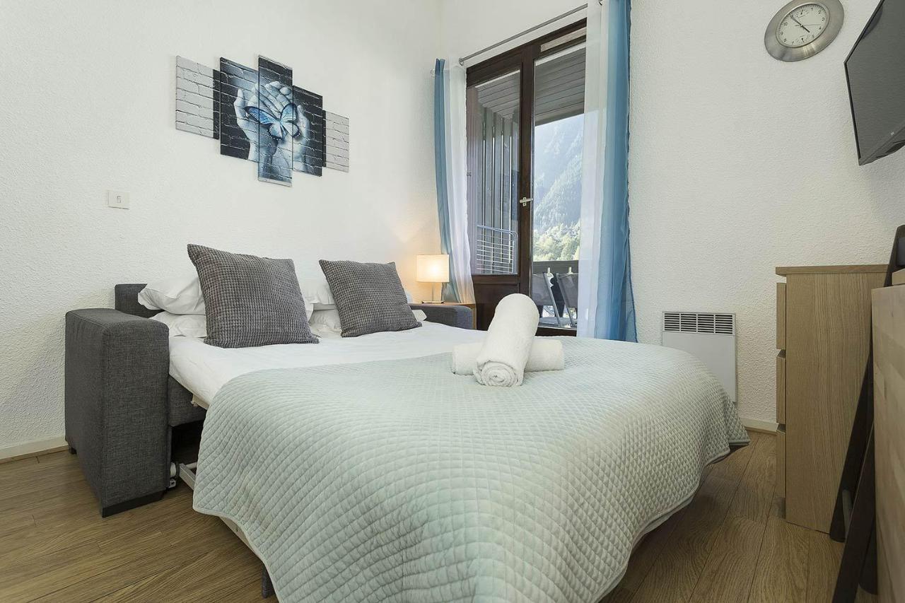 Apartment Forclaz 4B - Alpes Travel - Central Chamonix - Sleeps 4 Exteriör bild